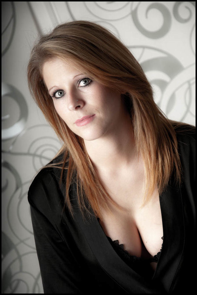 Glamour_022_Anabelle_111126_3597.jpg